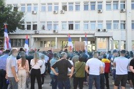 Bivši ministar bezbjednosti i direktor SIPA došli da podrže Miličevića (FOTO)